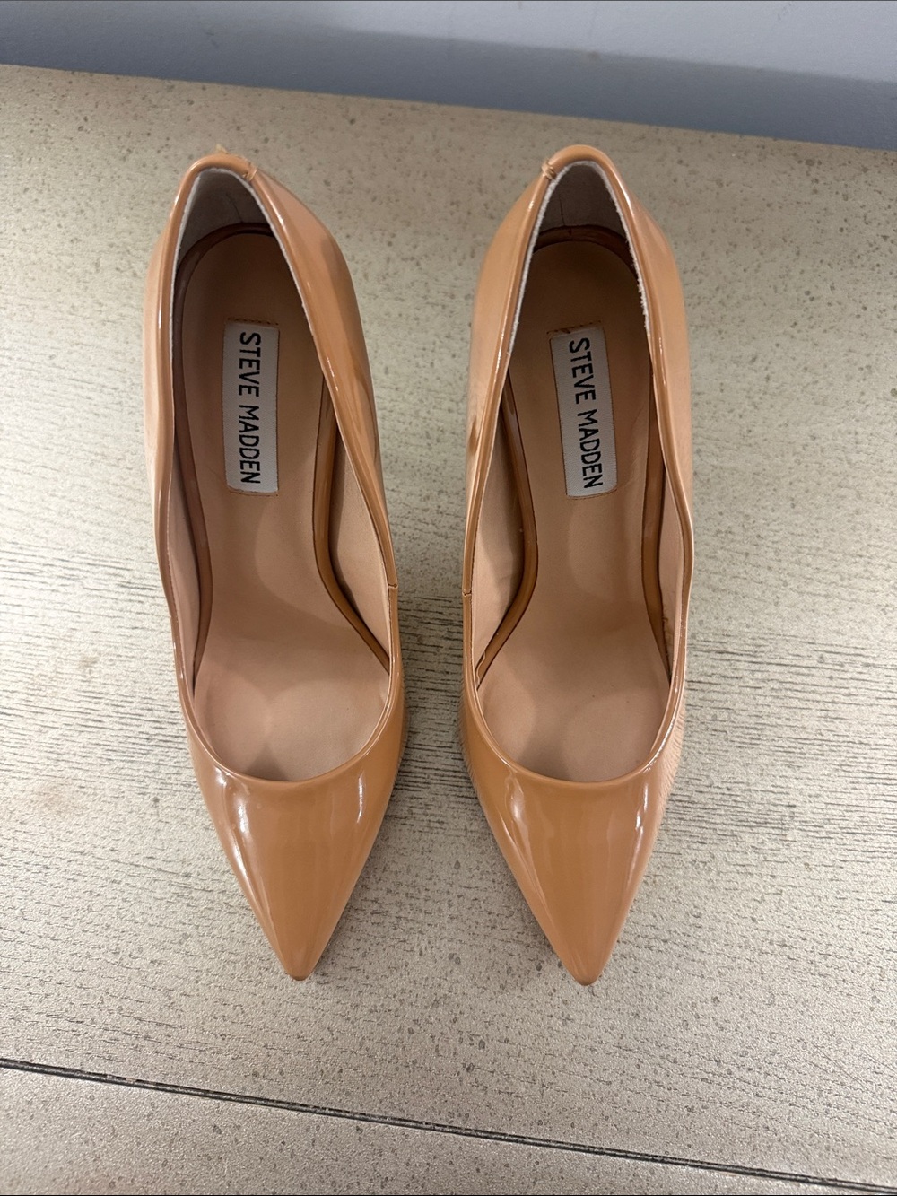 Steve Madden Daisie Nude Patent Pointed-Toe Pumps - Picture 5 of 6